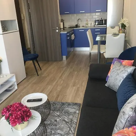 Silverlux Apartman Apartment